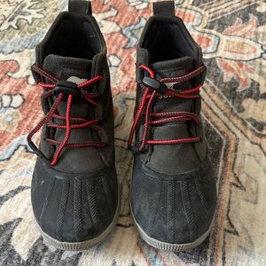 Sorel Out N About Boots Kids size 5